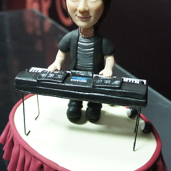 街头艺人钢琴公仔(15公分)DOW-26九星个性化